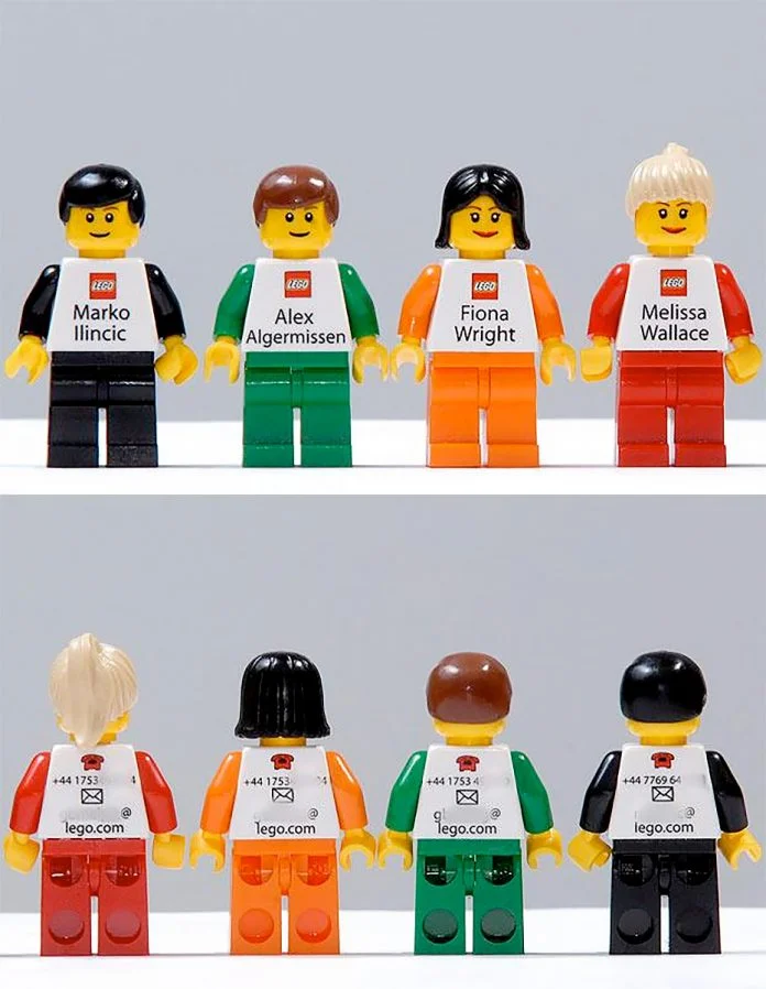 Danh thiếp bằng đồ chơi của LEGO