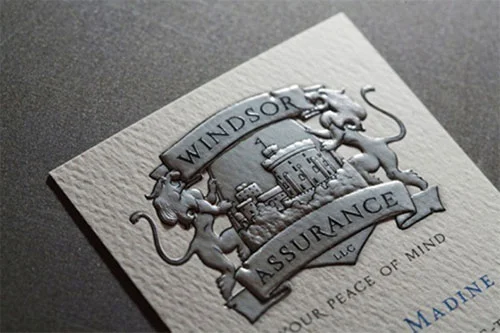 Vì sao name card dập nổi được nhiều khách hàng ưa chuộng
