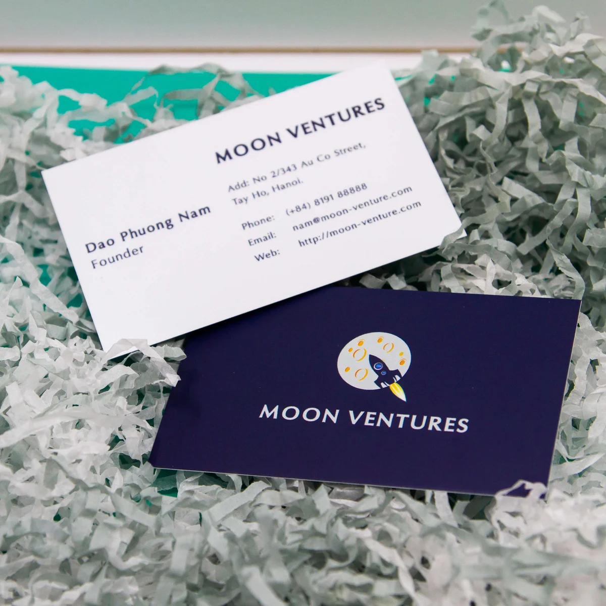 SPECIAL BOX GỬI TỚI KHÁCH HÀNG THÂN THIẾT: Moon Ventures 