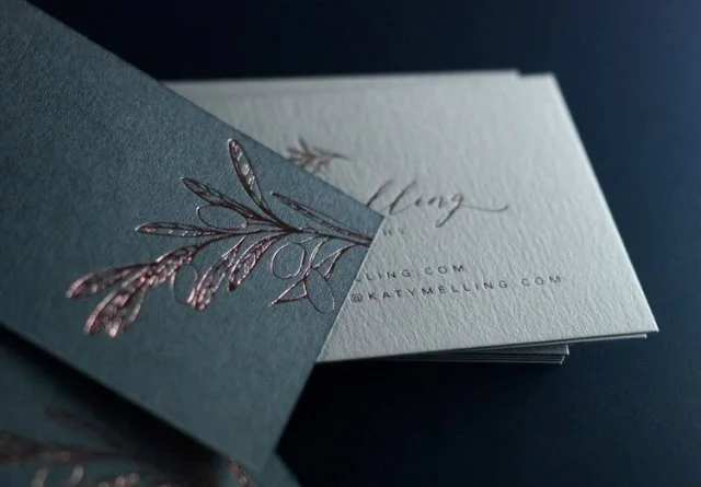 Sự khác biệt của name card in trên giấy mỹ thuật