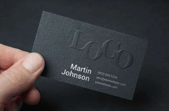vì sao name card dập nổi được nhiều người ưa chuộng
