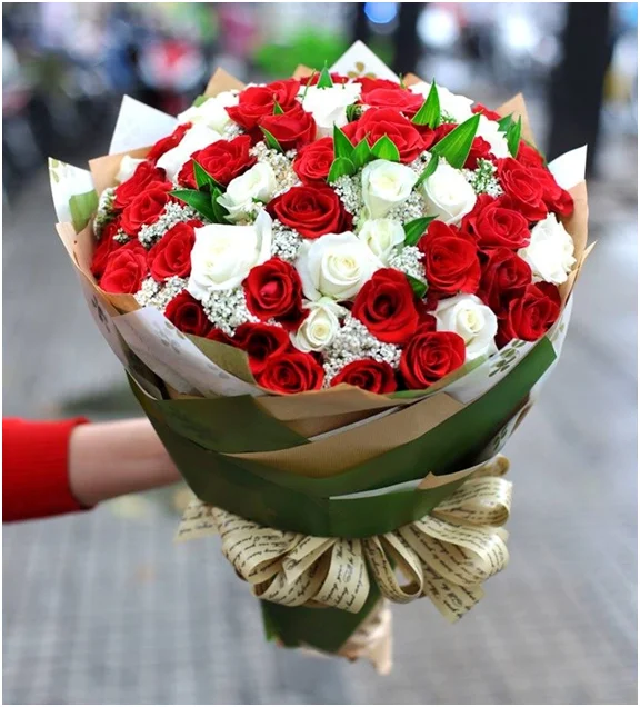 Những món quà ý nghĩa dành tặng cho nhân viên nữ