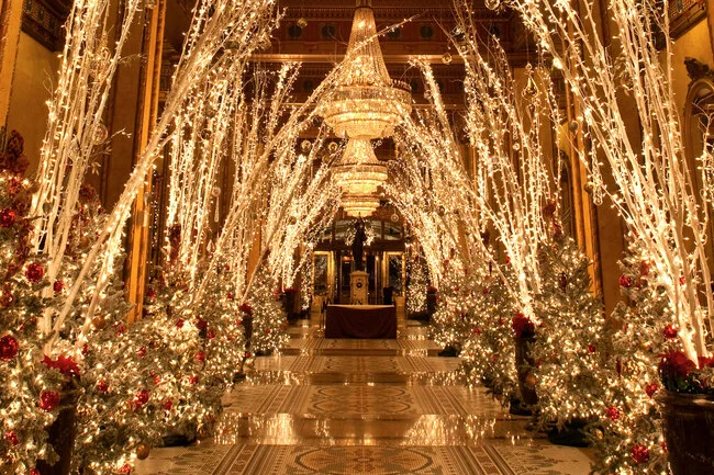Đừng bỏ lỡ những ý tưởng trang trí tuyệt vời cho nhà hàng của bạn trong mùa Noel này