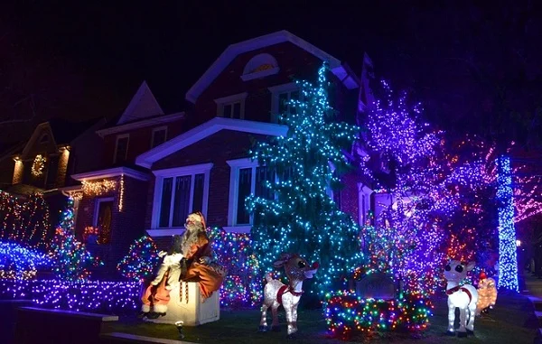 Đừng bỏ lỡ những ý tưởng trang trí tuyệt vời cho nhà hàng của bạn trong mùa Noel này