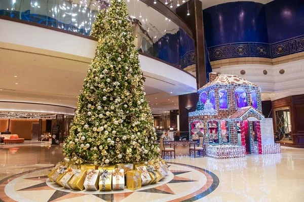 Đừng bỏ lỡ những ý tưởng trang trí tuyệt vời cho nhà hàng của bạn trong mùa Noel này