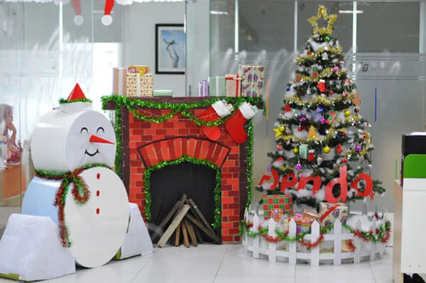 Một góc trang trí noel lớp học