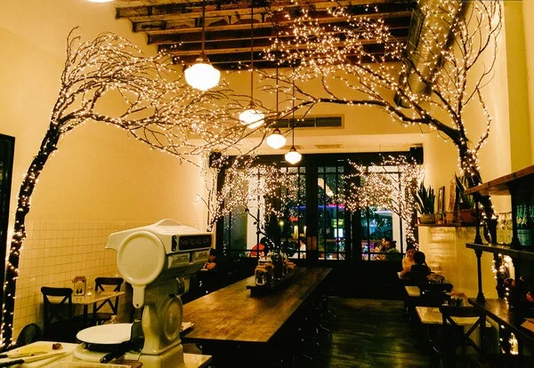 Bật mí những ý tưởng thiết kế độc đáo cho quán cafe vào dịp Noel 2019 này