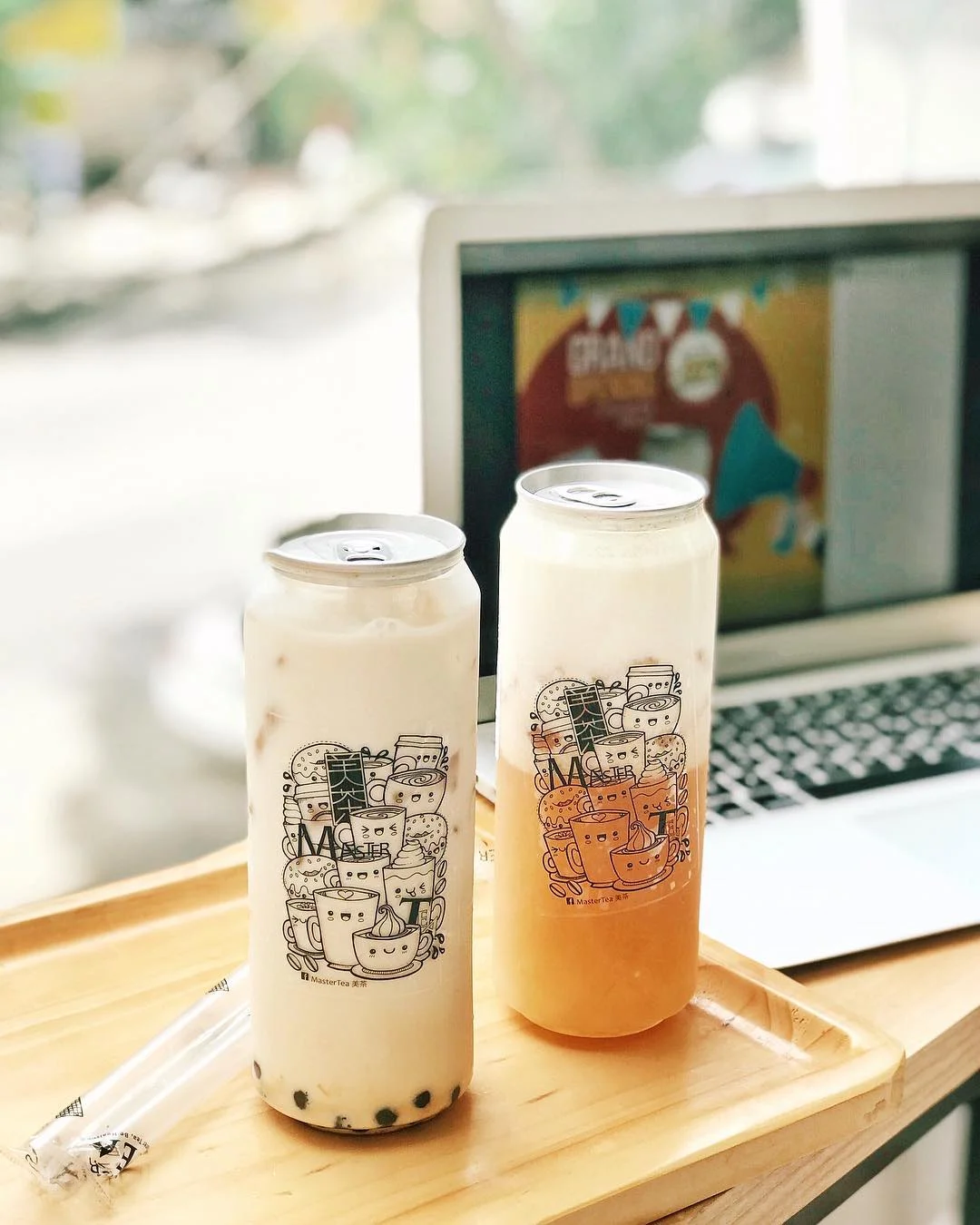 Lợi ích của việc in tem nhãn decal trên chai đựng đồ uống