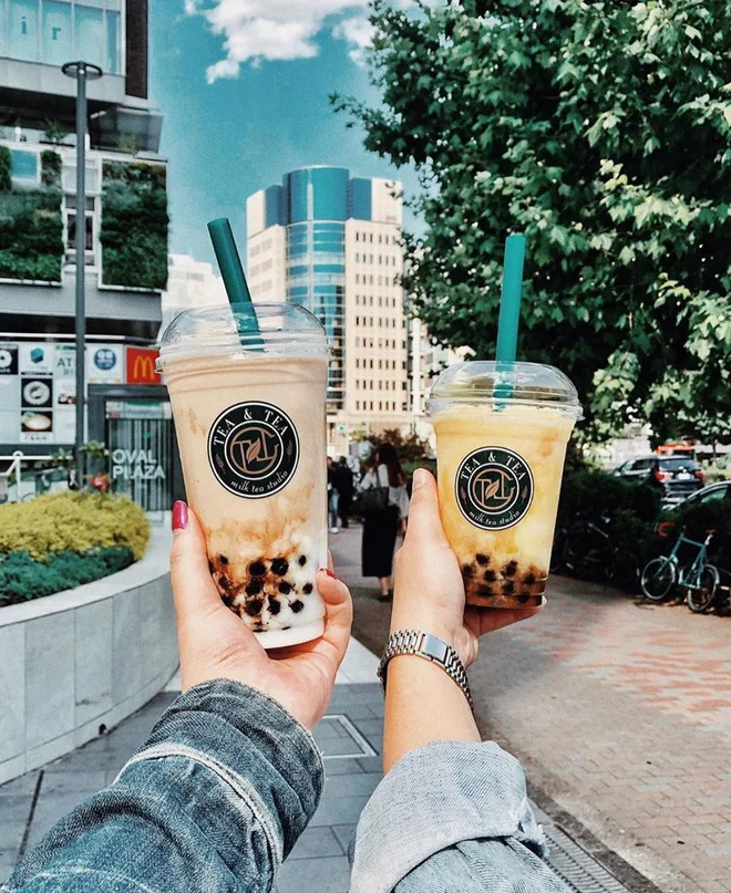 Lợi ích của việc in tem nhãn decal trên chai đựng đồ uống