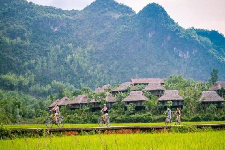 30/4 nên đi đâu chơi ở miền Bắc? Gợi ý 8 địa điểm du lịch hấp dẫn dịp lễ 30/4 - 1/5