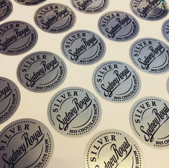 In decal nhũ bạc chất lượng giá rẻ tại Hà Nội