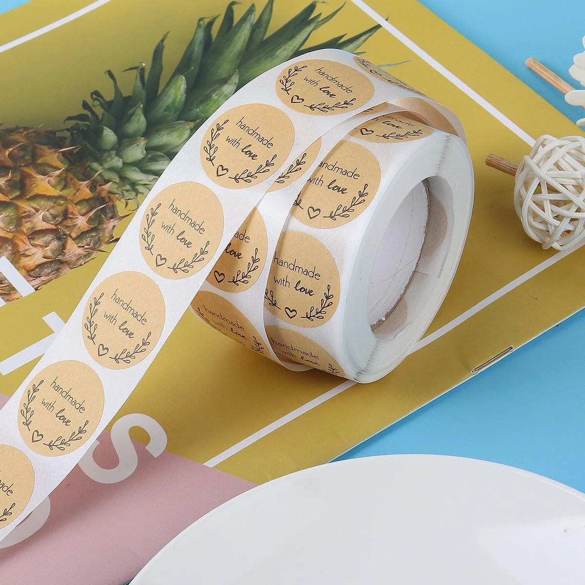 Khám phá những lợi ích tuyệt vời mà decal nhựa mang lại