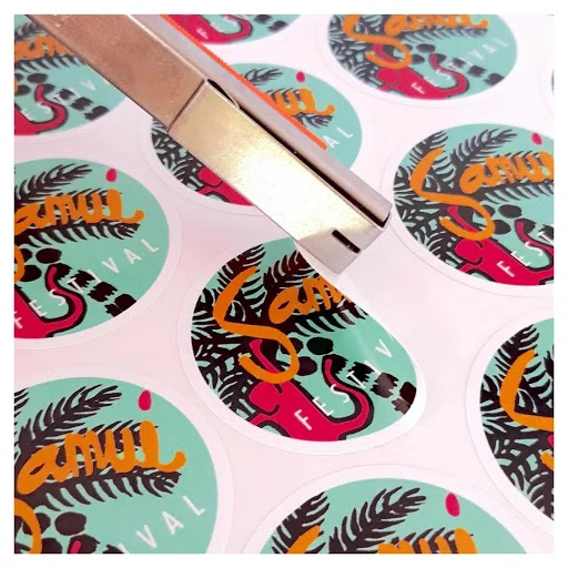 Decal giấy là gì? Địa chỉ in Decal giấy giá rẻ, uy tín trên toàn quốc