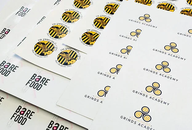 Lưu ý các kích thước decal sản phẩm trong in ấn
