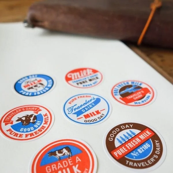 Lưu ý các kích thước decal sản phẩm trong in ấn