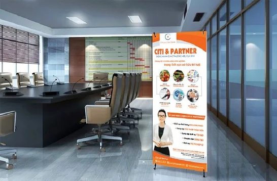 Phân biệt các loại standee và kích thước chuẩn của từng loại