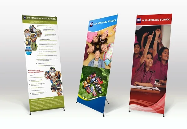 In Standee chữ X - chuyên nghiệp ấn tượng