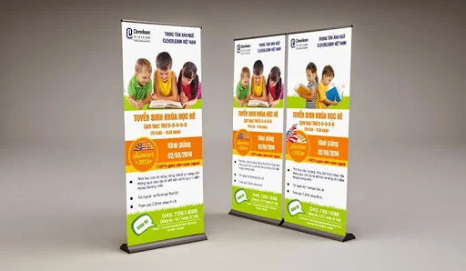 Tham khảo 20+ mẫu standee tuyển sinh thu hút, ấn tượng