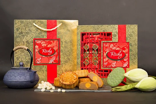 Nhận thiết kế bao bì bánh trung thu ấn tượng, mang phong cách riêng