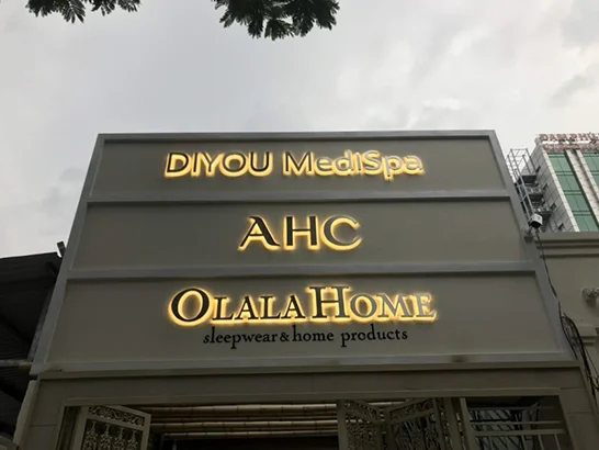 Tổng hợp các mẫu biển quảng cáo đẹp dành cho doanh nghiệp spa, thẩm mỹ viện