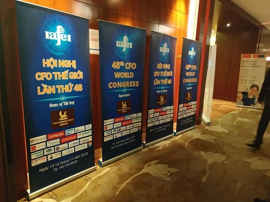 Tổng hợp 50+ mẫu standee đẹp theo từng ngành nghề