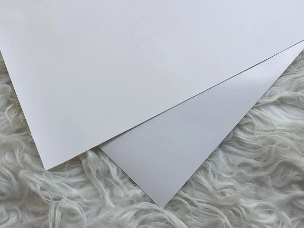 Tổng hợp một số loại giấy decal thường xuyên sử dụng trong in ấn