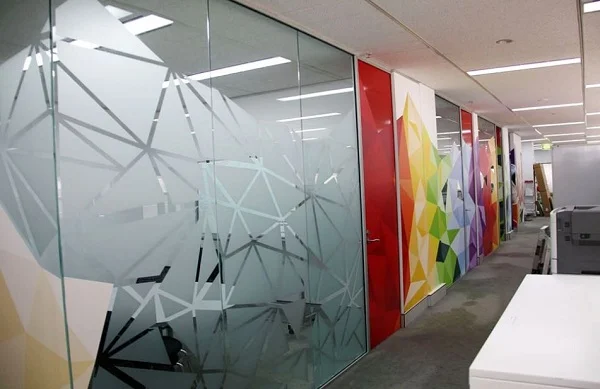 Nhận in decal dán khổ lớn uy tín, chuyên nghiệp trên toàn quốc