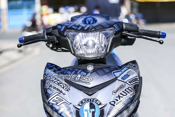 Địa chỉ in tem decal dán xe máy theo yêu cầu, giá cả cạnh tranh