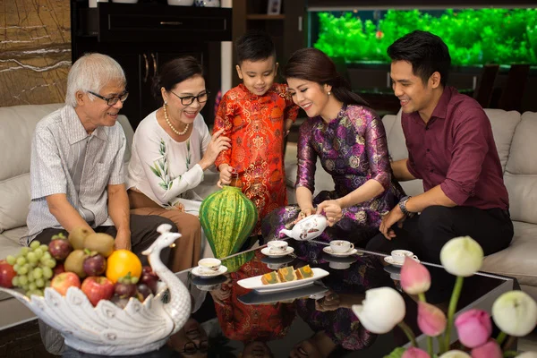 Gợi ý 25+ món quà tặng Trung thu ý nghĩa, độc đáo cho người thân yêu