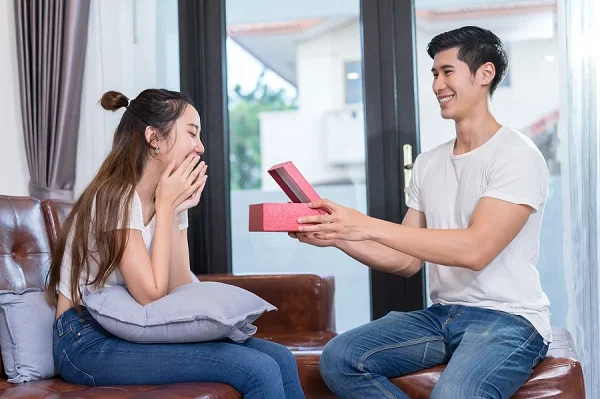Tham khảo ngay 5 món quà trung thu tặng cho người yêu thể hiện sự tinh tế của bạn