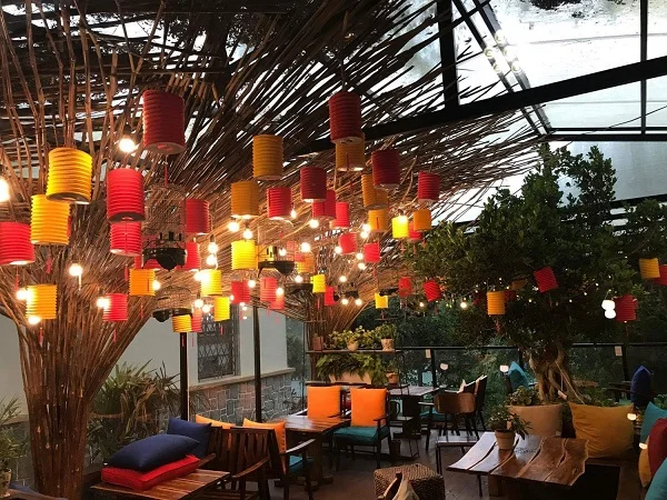 Điểm danh các cách trang trí trung thu quán cafe, cửa hàng độc đáo, mới lạ