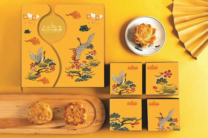 Tri ân khách hàng với mẫu hộp bánh trung thu Doctor Queen quý tộc