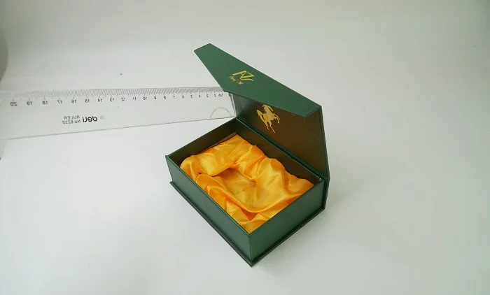 In hộp cứng Cao xương ngựa bạch - Nâng tầm giá trị sản phẩm