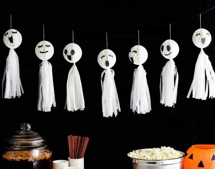 Thu lời khủng với ý tưởng trang trí Halloween cho nhà hàng cực độc