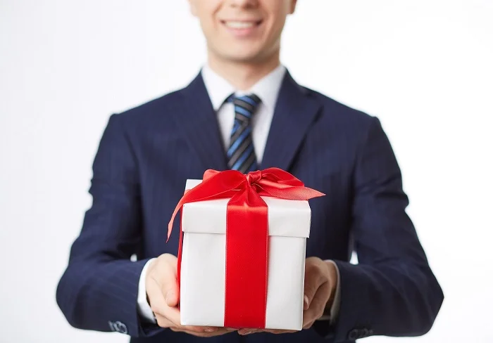Gợi ý lựa chọn quà Tết cho khách hàng ý nghĩa nhất dịp Tết cổ truyền