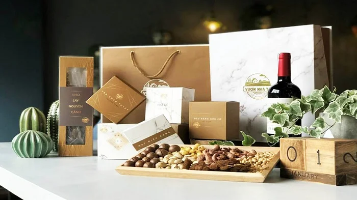 Hộp quà Tết cao cấp - sang trọng, thời thượng và đầy ấn tượng trong từng sản phẩm