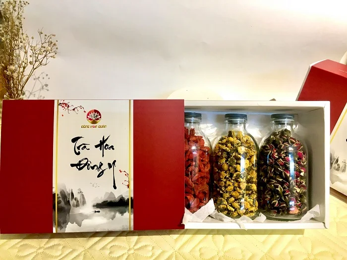 Hộp trà - món quà mang hương vị truyền thống