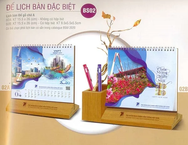 Top 50+ mẫu lịch bàn đế gỗ đẹp, độc đáo và sáng tạo