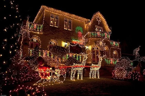 Bật mí cách trang trí Noel cửa hàng độc đáo, hút khách mùa Giáng sinh