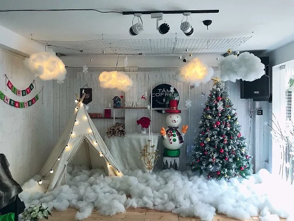 Bật mí cách trang trí Noel cửa hàng độc đáo, hút khách mùa Giáng sinh