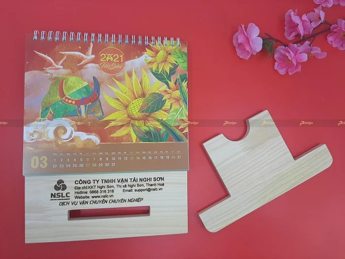 Printgo x Nghi Sơn: Lịch để bàn chân gỗ đầy khác biệt cho doanh nghiệp vận tải