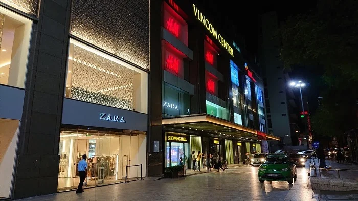 Đi chơi tết dương lịch 2022: Vincom Center