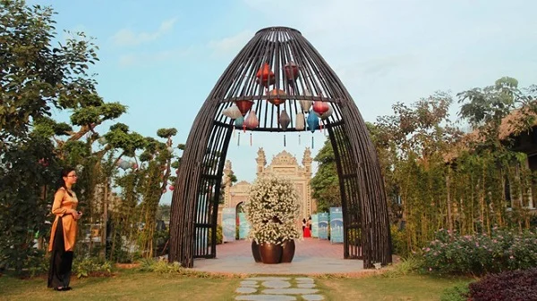 Tổng hợp các địa chỉ nhà hàng tổ chức tiệc tất niên Hà Nội và TP. Hồ Chí Minh