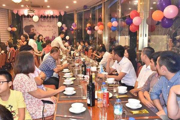 Tổng hợp các địa chỉ nhà hàng tổ chức tiệc tất niên Hà Nội và TP. Hồ Chí Minh