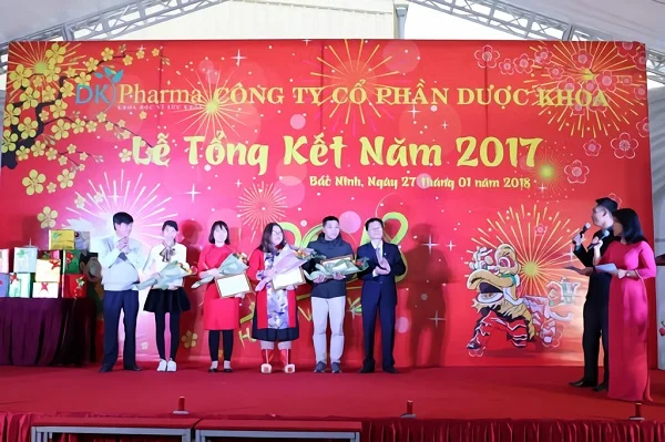 Tham khảo nội dung kịch bản MC tất niên hay và ấn tượng