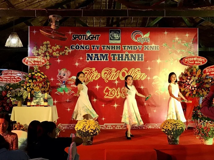 Tổng hợp 99+ mẫu backdrop tất niên cuối năm hot nhất năm nay