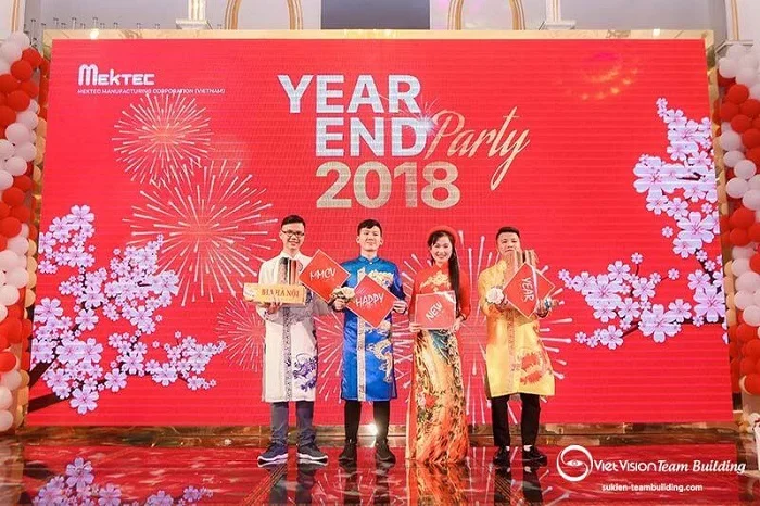 Tổng hợp 99+ mẫu backdrop tất niên cuối năm hot nhất năm nay