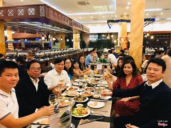 Tổng hợp các địa chỉ nhà hàng tổ chức tiệc tất niên Hà Nội và TP. Hồ Chí Minh