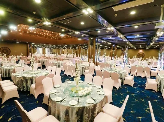 Gợi ý địa điểm tổ chức Year End Party sang trọng và hiện đại