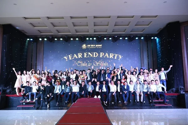 Year End Party là gì? Tại sao doanh nghiệp nên tổ chức Year End Party?